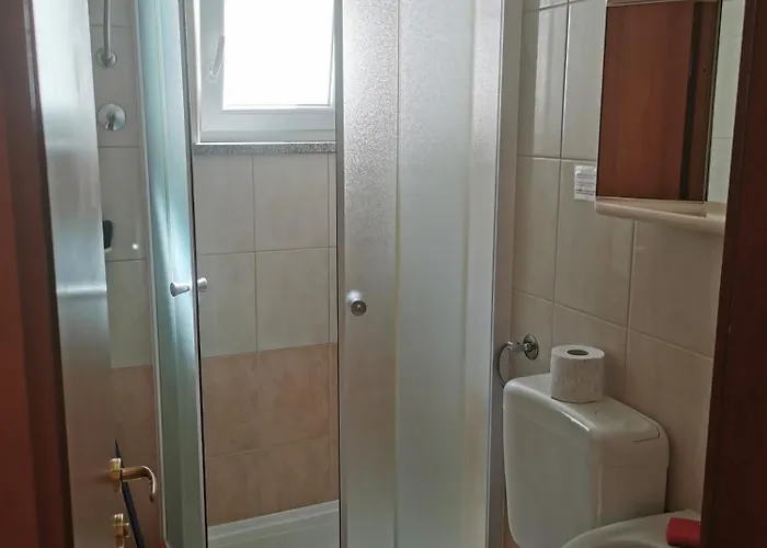 Rozic Zaostrog Pensión Podaca